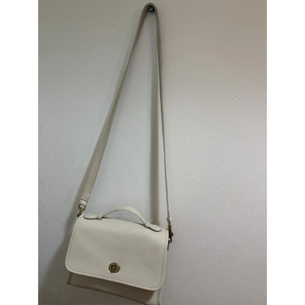 Vintage Coach 0912-220 Court Bag Leather Crossbody Shoulder Bag Bone Handbag